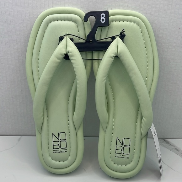 Mint - Puffy Flip Flops from No Boundaries - Picture 7 of 9